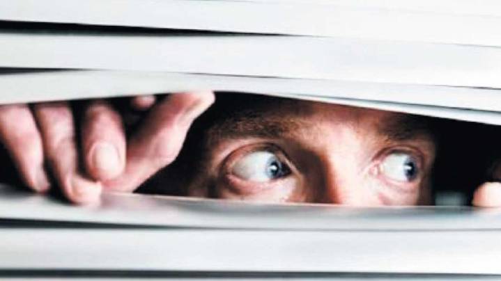 Síntomas y acciones que pueden sugerir conductas paranoicas