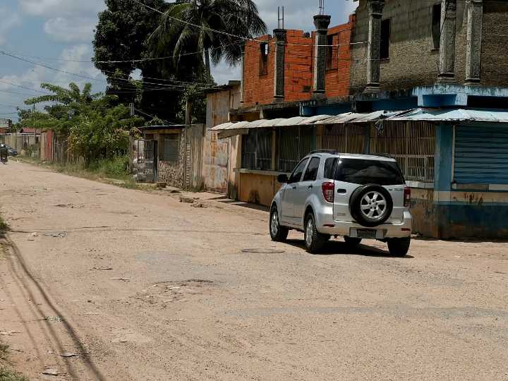 ¡El dolor de cabeza de los conductores! Denuncian mal estado de la vía principal de Santa Inés