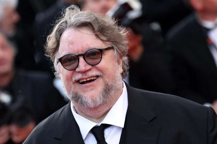 Guillermo del Toro subasta parte de su colección de objetos de terror para protegerla
