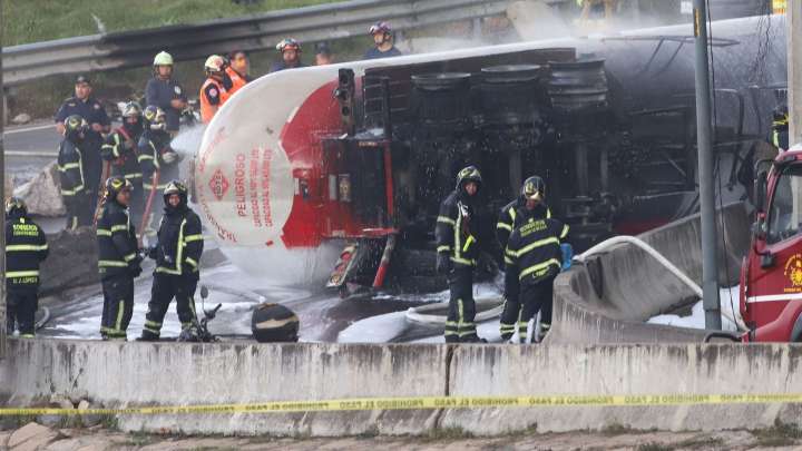Sube a 11 Cifra de Muertos por Explosión de Pipa de Gas, en Iztapalapa