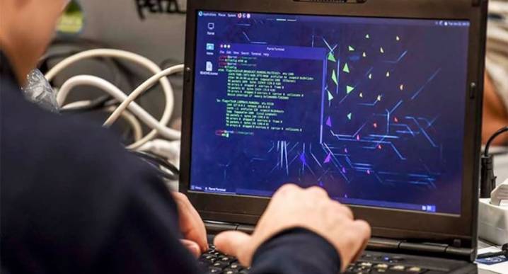 Presunto comercializador de pornografía infantil fue reportado por Google y detenido en Cusco