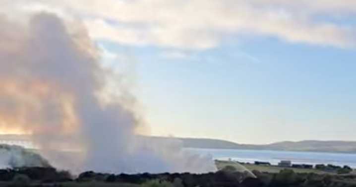 Huge Dundee recycling plant fire leaves areas across city 'stinking of smoke'