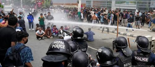 Redes sociales vuelven a funcionar en Nepal tras protestas