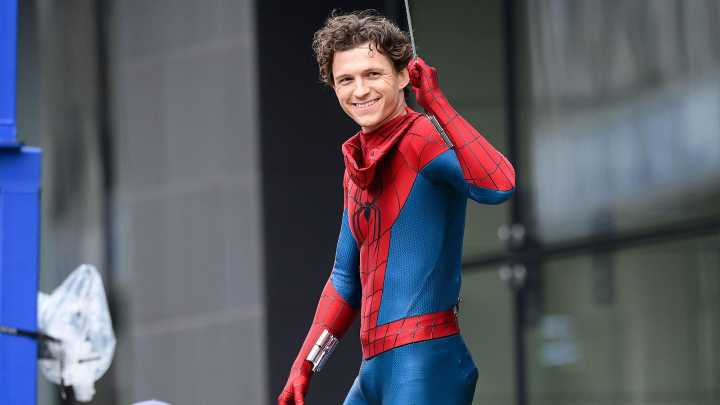 Tom Holland sufre accidente durante rodaje de Spider