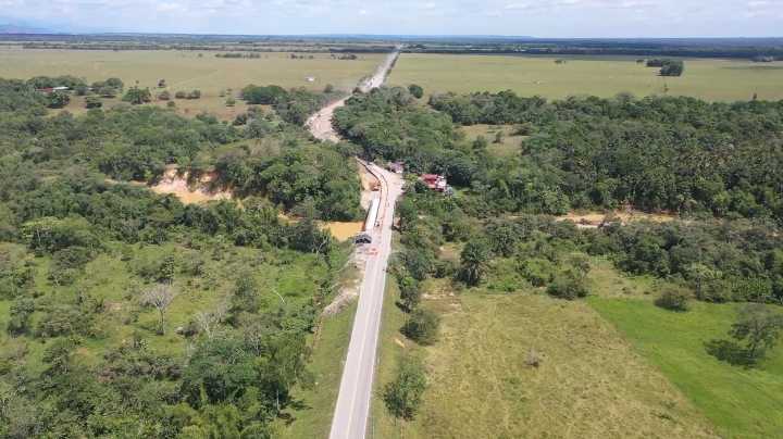 Restricción vehicular nocturna en los puentes La Conquista y Cabuyarito de Paratebueno por vaciado de concreto