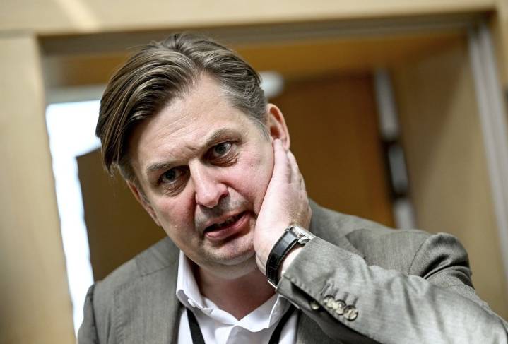 German parliament lifts immunity of a prominent far-right lawmaker and police search his home – Winnipeg Free Press