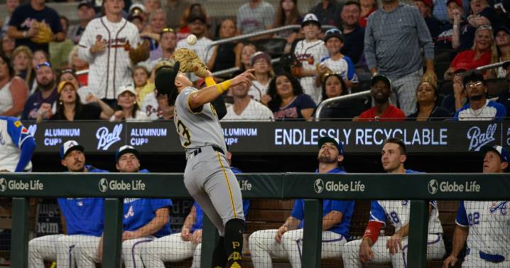 Pirates use team effort to beat Braves 3