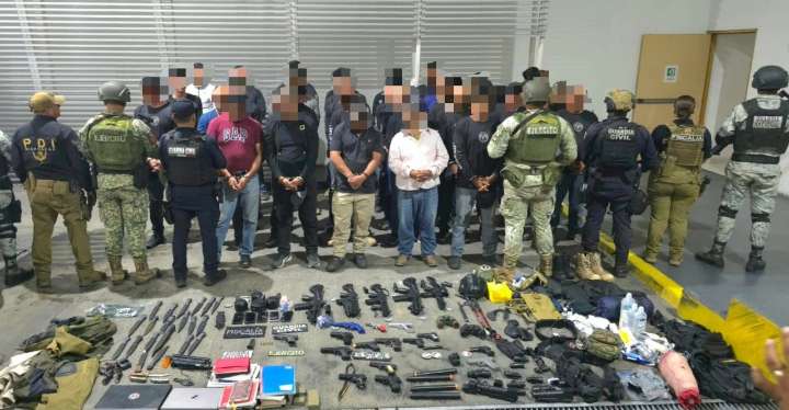 Detienen a 38 integrantes de la Luz del Mundo en campo de adiestramiento en Michoacán