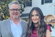 Eric Stonestreet Marries Lindsay Schweitzer in Kansas City Wedding