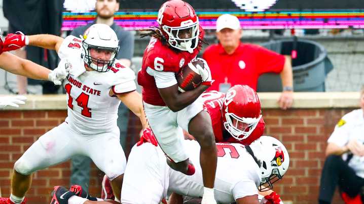 Huge stakes for Michigan, Oklahoma in showdown with CFP implications