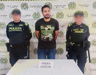 La deuda que tenía era por extorsión. 