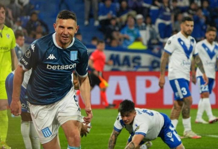 Racing le ganó 1 a 0 a Vélez en los cuartos de final de la Copa Libertadores