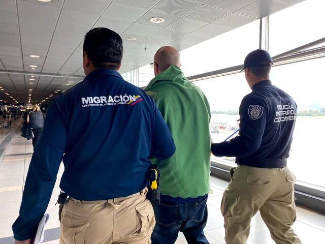 El prontuario del alemán expulsado de Colombia: tenía circular roja de Interpol y era requerido por 47 intentos de asesinato