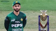 Suryakumar Boycotts! PAK Captain Salman Agha Awkwardly Left Solo With Asia Cup Trophy