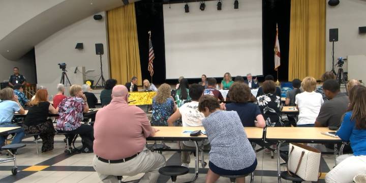 Sarasota Co. School District hosts first town hall of the school year receiving backlash from parents about transportation issues