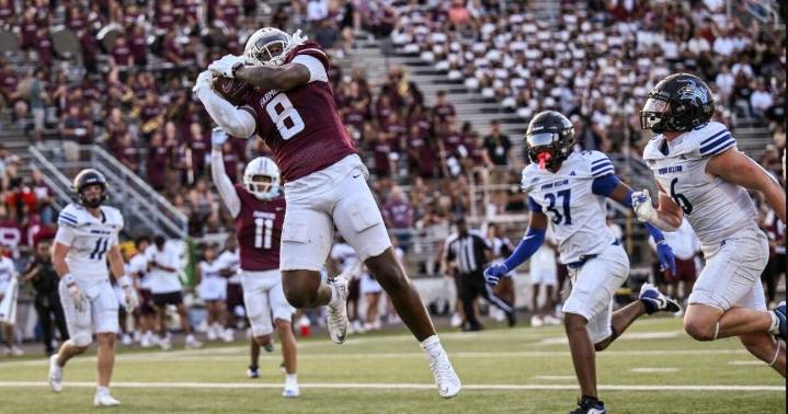 Monster 3rd quarter lifts Lewisville over Byron Nelson