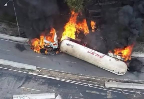 Sube a 20 la cifra de muertos por explosión en el puente de La Concordia