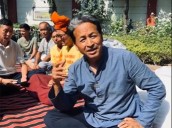 Sonam Wangchuk ends hunger strike, appeals for peace amid intense violence in Ladakh Photo Source: ANI [ FULL VIEW ]