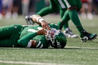 Justin Fields injury: Jets QB leaves game vs. Bills