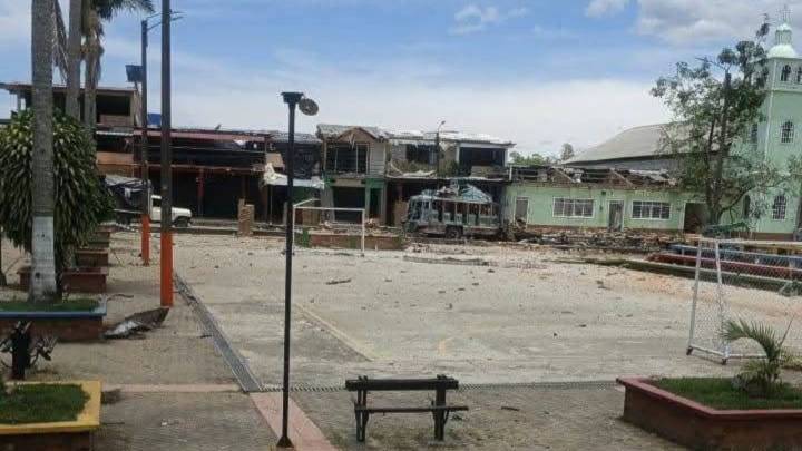Pánico tras ataque contra estación de Policía en El Carmelo, Cauca: “Nos tienen rodeados”