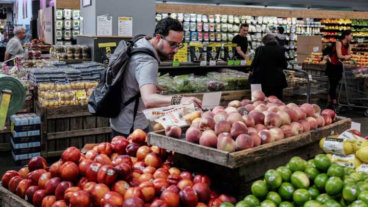 Producer inflation falls in August, pointing to softening demand