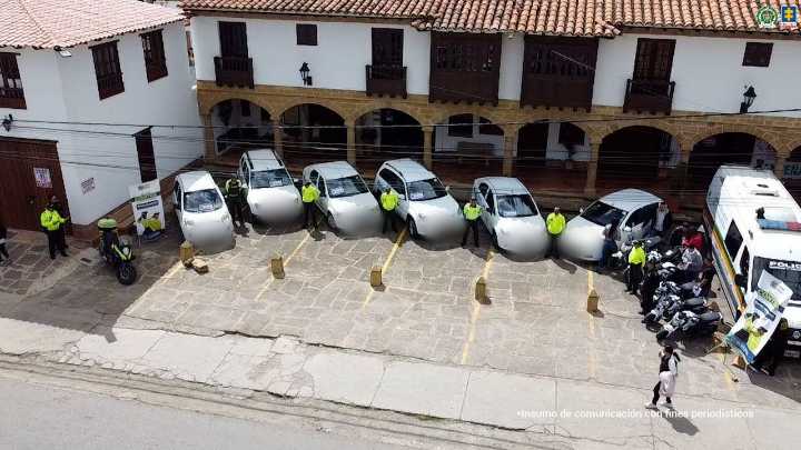 Extinción de dominio a red de fraude en certificados de conducción