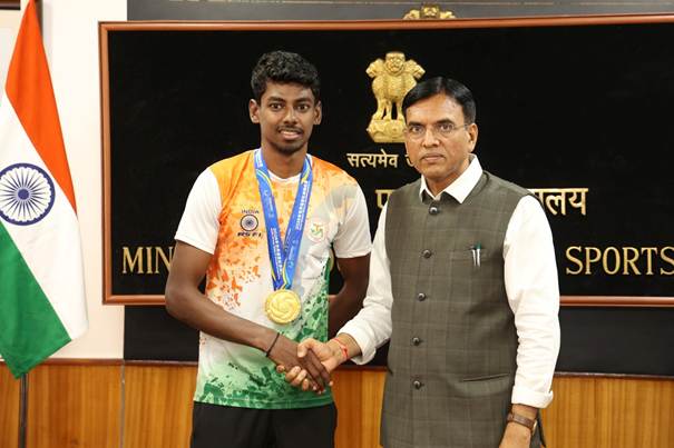 World Championship Medal-Winning Skaters Felicitated By Sports Minister Mandaviya
