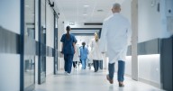 Auguran más “conatos de cierre” y consolidaciones de hospitales