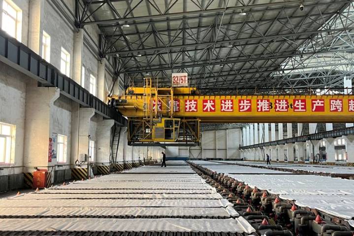 China studies how to regulate copper smelting capacity, industry association says