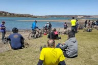 Pedaleando entre Los Gigantes: invitan a disfrutar de un recorrido en Villa El Chocón
