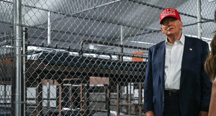 Más de 1.6 millones de inmigrantes se autodeportaron, según Estados Unidos