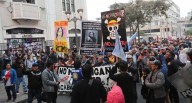Cercado de Lima: Ciudadanos marchan contra Dina Boluarte y el Congreso ante ola de extorsiones (FOTOS)