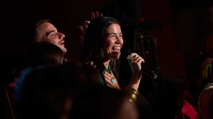 ¿Quién es Vera GRV, artista nominada al Grammy Latino que ha ido de público a La Revuelta?