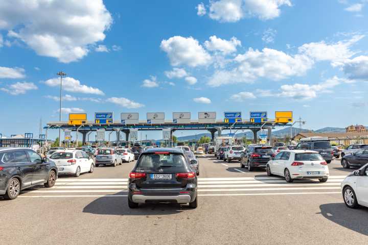 Vinci: Durable Infrastructure With Cash-Generating Concessions, Cheap For Its Quality
