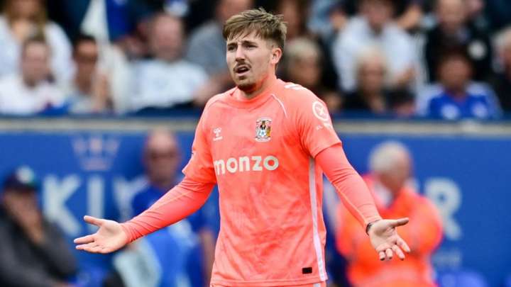 EFL star opens up on 'bizarre injury' that left him with extra bone growing in his leg