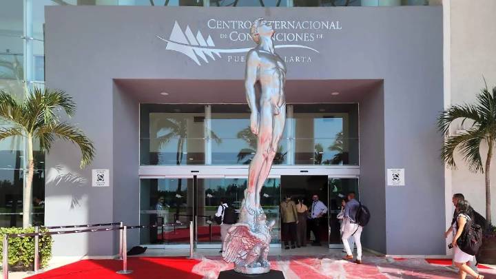 Lo mejor del cine mexicano se luce en la alfombra roja previa a la ceremonia del Ariel