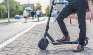 Scooters eléctricos ya tienen reglas en SLP: bici o moto, según la velocidad