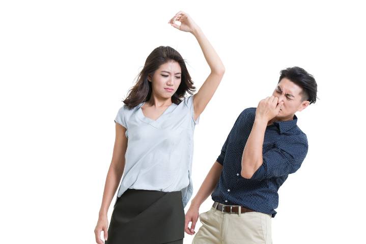Miss Manners: Couple’s bad body odor made our cruise vacation almost unbearable