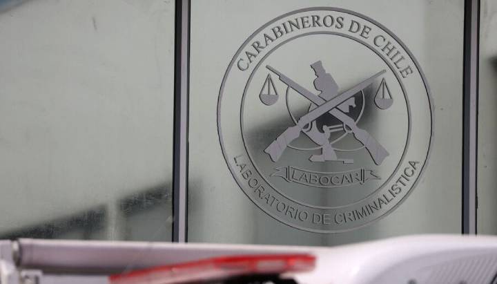 Carabineros llama a retiro a jefe de Labocar tras robo en cuartel