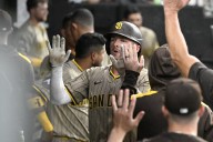 Deadspin | Ryan O Hearn's double helps Padres rally past White Sox