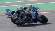 Álex Márquez pulveriza el rércord de la pista para llevarse la pole en Montmeló con Marc tercero