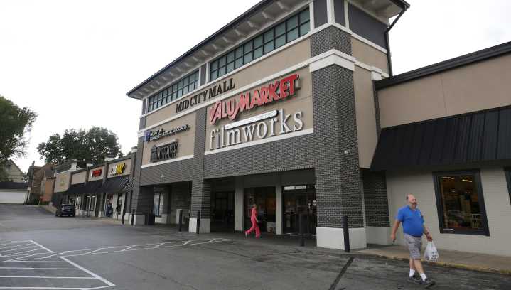 Highlands-Shelby Park Library to remain at Mid City Mall, for now