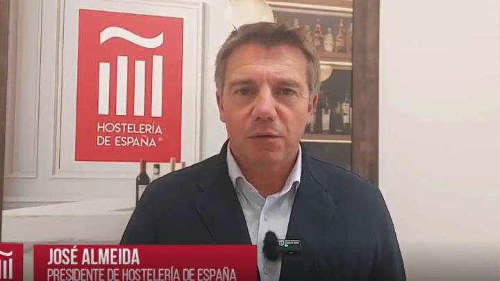 La hostelería rechaza la prohibición de fumar en terrazas y alerta del impacto en turismo y empleo
