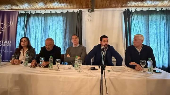 Diego Santilli cruzó a Axel Kicillof por el triple crimen: "La Provincia es un colador, está abandonada"