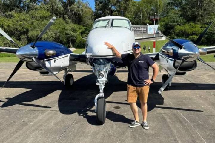 Tragedia aérea: quiénes eran los pilotos que murieron mientras hacían acrobacias en un festival