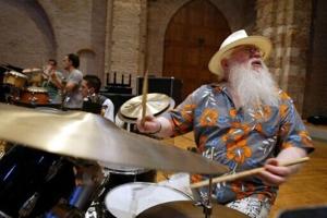 Brazilian jazz musician Hermeto Pascoal dies aged 89