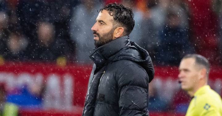 Manchester United make double transfer decision as talks held after £65m deal