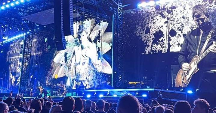 Oasis pay touching tribute to Ricky Hatton at Wembley Stadium show