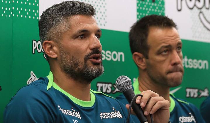 Gandolfi podría salvar su cargo: Nacional recibe inesperada noticia