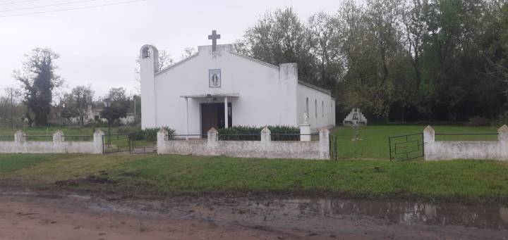 Ediles peronistas gestionaron la reparación de la capilla de San Enrique